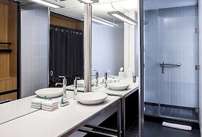 Aloft Charlotte Ballantyne