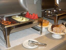 Attie Park Hotel