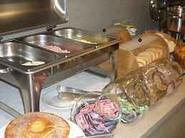 Attie Park Hotel