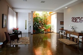 Attie Park Hotel