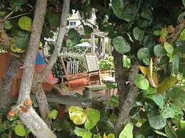 Beach Place Guesthouses