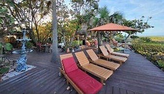 Beach Place Guesthouses