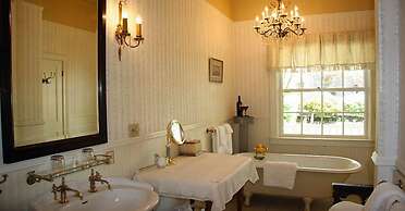 The Foxes Inn of Sutter Creek