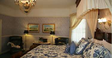 The Foxes Inn of Sutter Creek