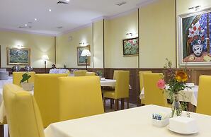 Hotel Agora Juan de Austria