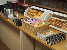 Sakura Hotel Hatagaya