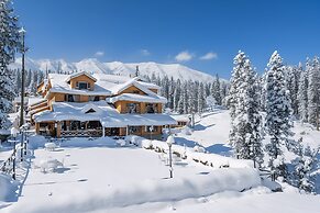 Hotel Heevan Retreat