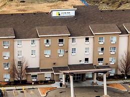 Home Inn & Suites Regina East