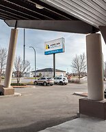 Home Inn & Suites Regina East