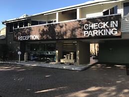 Glen Eden Beach Resort