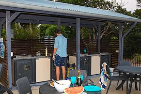 Glen Eden Beach Resort