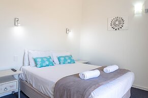 Glen Eden Beach Resort