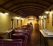 Glass House Mountains Ecolodge