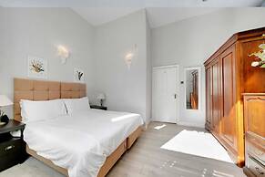 Castletown House Apartments