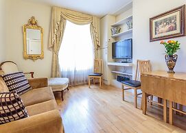 Castletown House Apartments