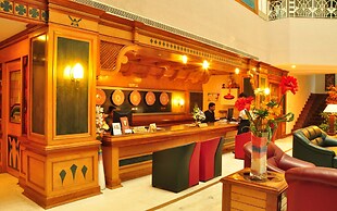 Hotel Kanoos Residency