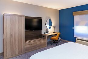 Holiday Inn Express Hotel & Suites Raleigh SW NC State by IHG
