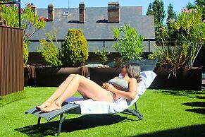 Jardines de Uleta Suites