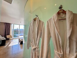 Jardines de Uleta Suites