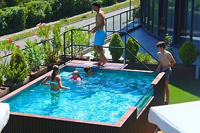 Jardines de Uleta Suites