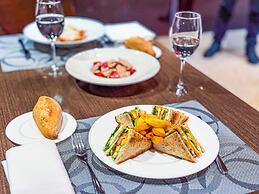 Jardines de Uleta Suites