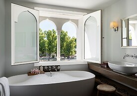 Nimb Hotel