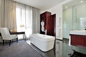 Davinci Hotel And Suites On Nelson Mandela Square