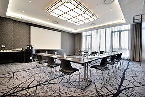 Davinci Hotel And Suites On Nelson Mandela Square