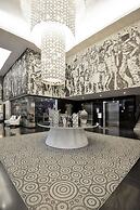 Davinci Hotel And Suites On Nelson Mandela Square