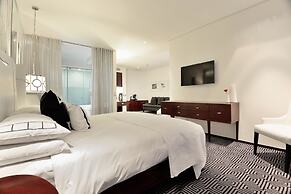 Davinci Hotel And Suites On Nelson Mandela Square