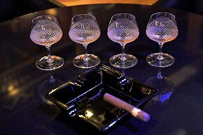 Davinci Hotel And Suites On Nelson Mandela Square