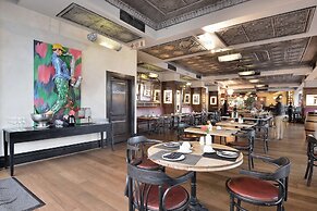 Davinci Hotel And Suites On Nelson Mandela Square