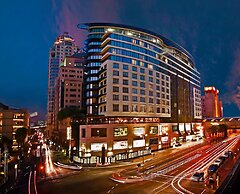 Davinci Hotel And Suites On Nelson Mandela Square