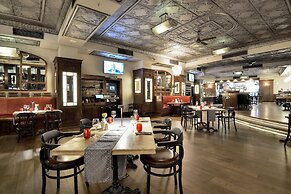 Davinci Hotel And Suites On Nelson Mandela Square