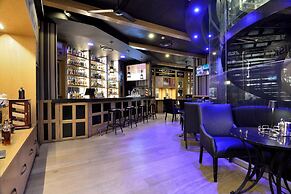 Davinci Hotel And Suites On Nelson Mandela Square