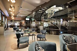 Davinci Hotel And Suites On Nelson Mandela Square