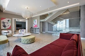 Davinci Hotel And Suites On Nelson Mandela Square