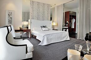 Davinci Hotel And Suites On Nelson Mandela Square