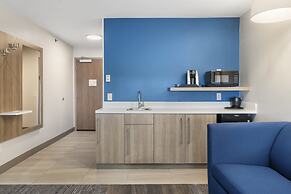Holiday Inn Express Hotel & Suites Peru - Lasalle Area by IHG