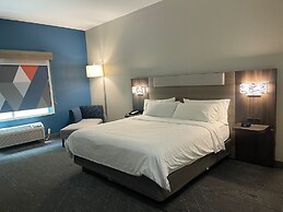 Holiday Inn Express Hotel & Suites RIPLEY by IHG