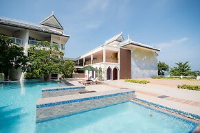 Anyavee Tubkaek Beach Resort