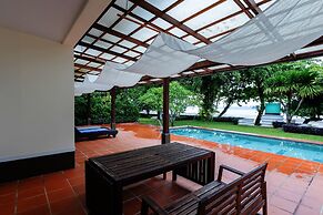 Anyavee Tubkaek Beach Resort