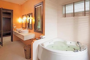 Anyavee Tubkaek Beach Resort