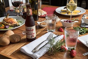 Rydges Mount Panorama Bathurst