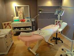 Chiraz Club - Families Only