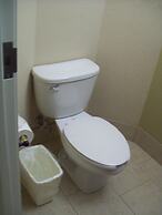 Magnolia Inn & Suites