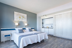 Apartamentos Colón Playa