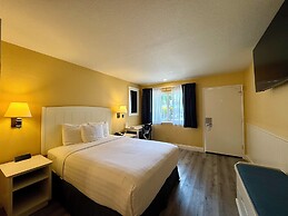 Monterey Bay Lodge