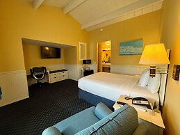 Monterey Bay Lodge