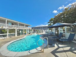 Monterey Bay Lodge